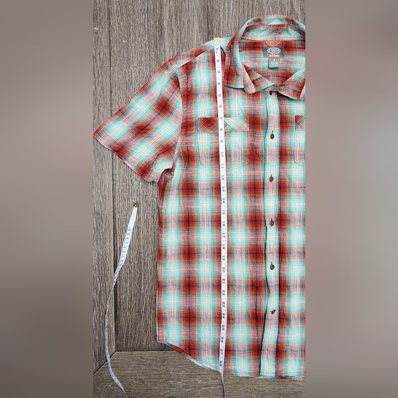 🌞 St. John's Bay Outdoor Button-up Short-Sleeve Men's Medium 🌞 - Picture 2 of 7